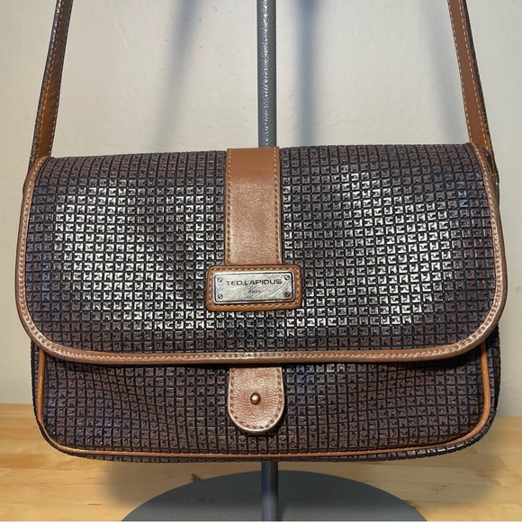 Ted Lapidus Paris Vintage 80s Monogram Leather Crossbody Bag flap closure - Picture 2 of 16